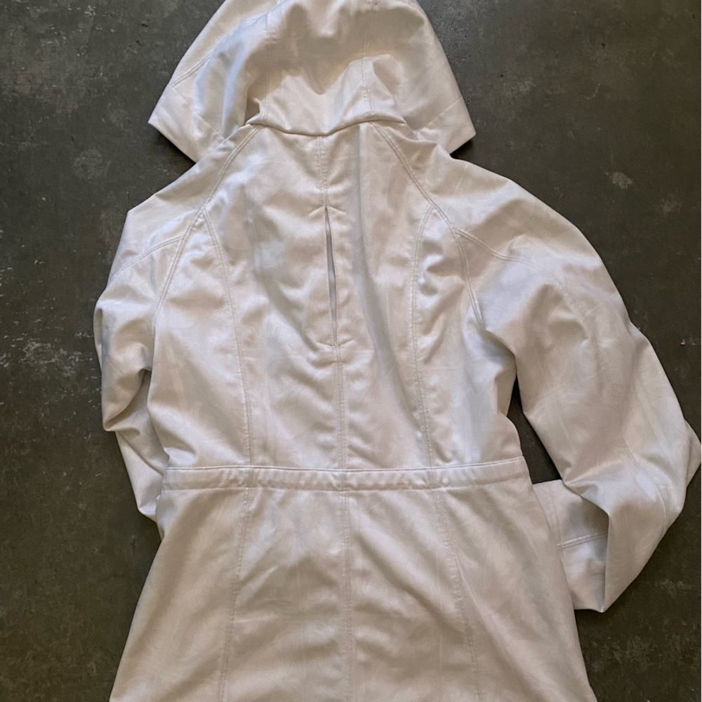 Lululemon Rain Jacket - image 2